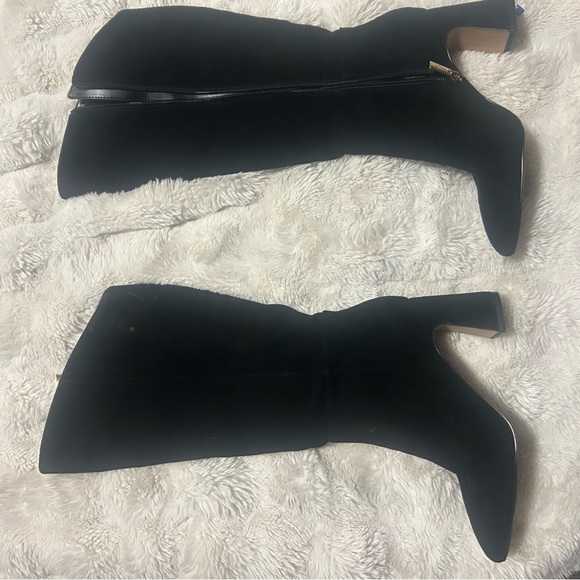 Vince Camuto Black Ankle Boots suede gorgeous boots that make a style pop